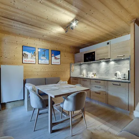 Apartment Renove Au Coeur De - 1 + Coin Montagne, Balcon Sud, Parking Inclus - Fr-1-567-95